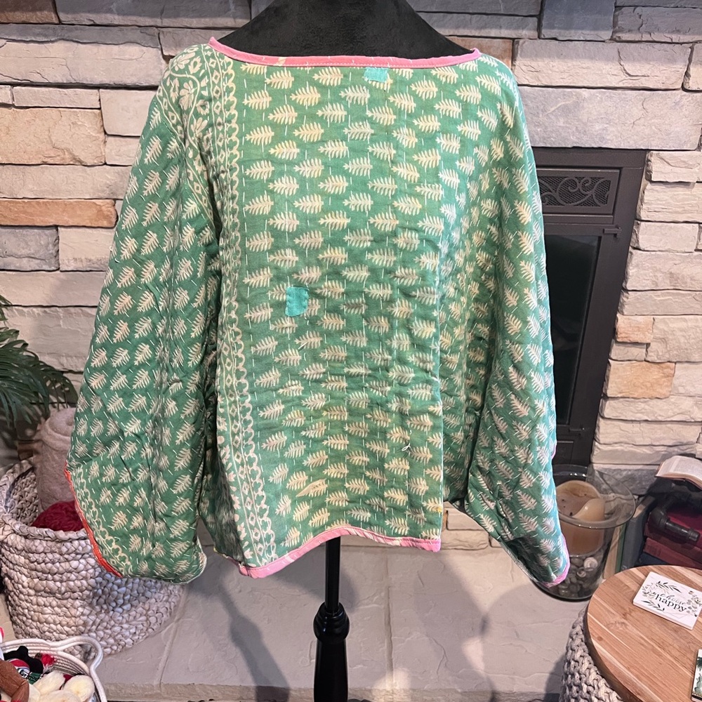 Kantha Reversible Top - Picture 7 of 8